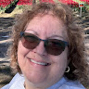 Meet your Posher, Lori